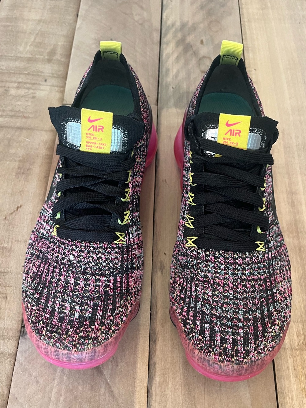 Nike Air Vapormax Flyknit 3.0 Black Pink Blast Size Women’s 7 (AJ6910-006)